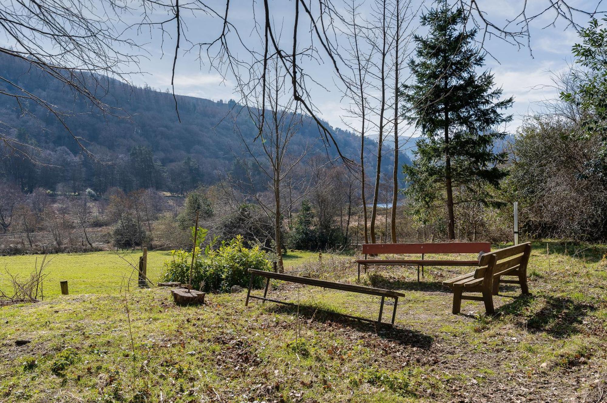 Glendalough International Youth Hostel Laragh Eksteriør bilde