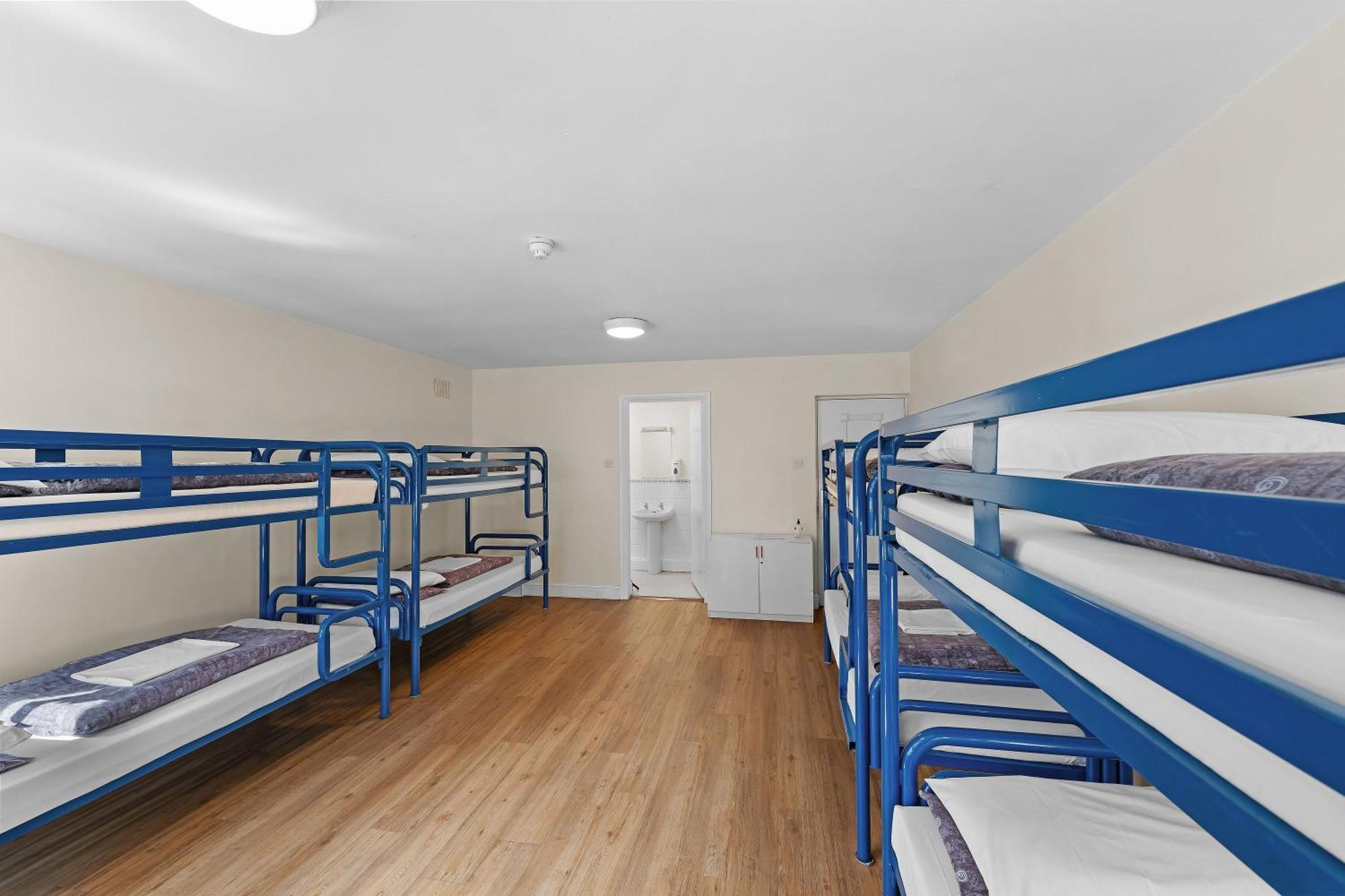 Glendalough International Youth Hostel Laragh Eksteriør bilde