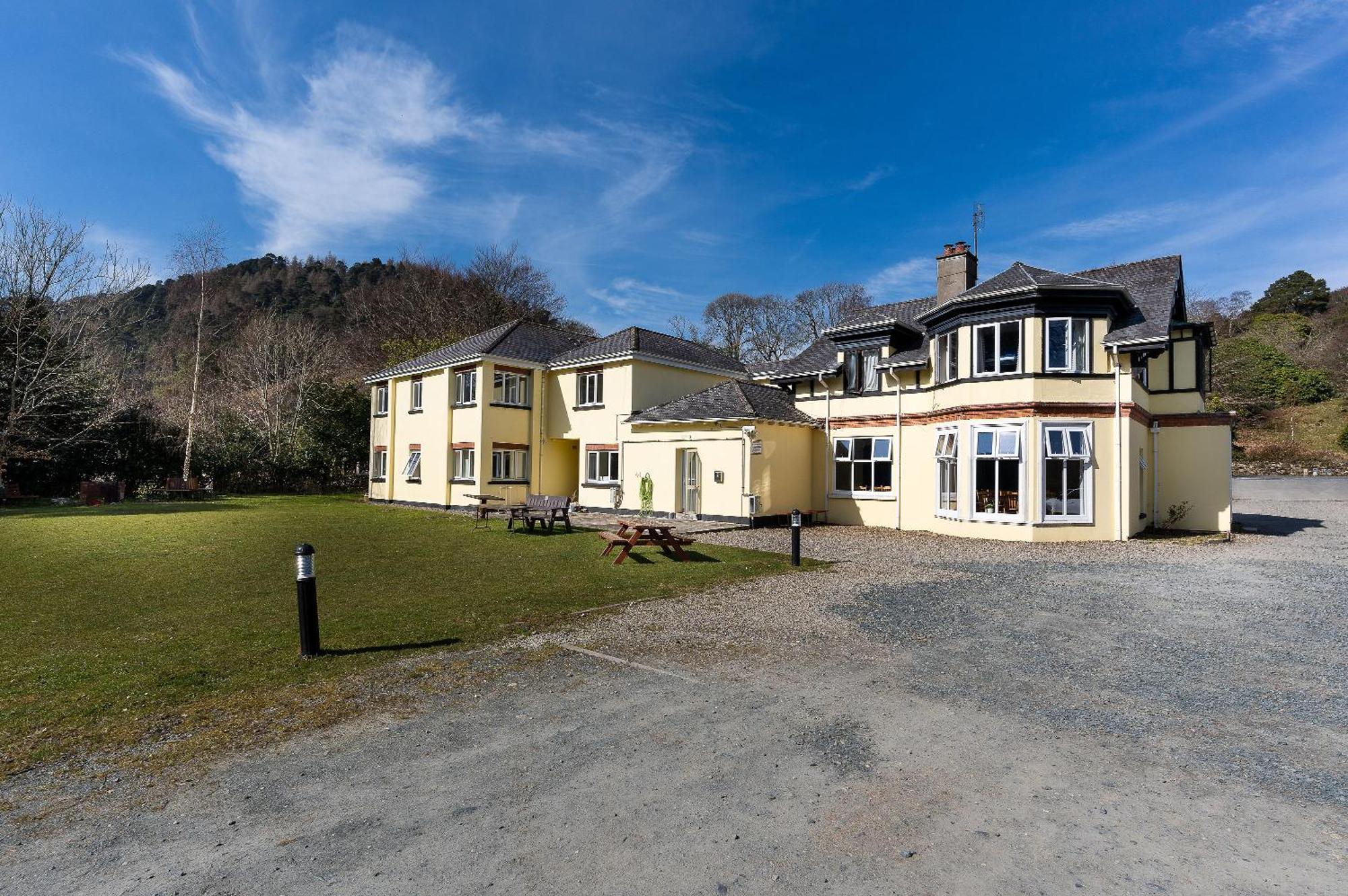Glendalough International Youth Hostel Laragh Eksteriør bilde